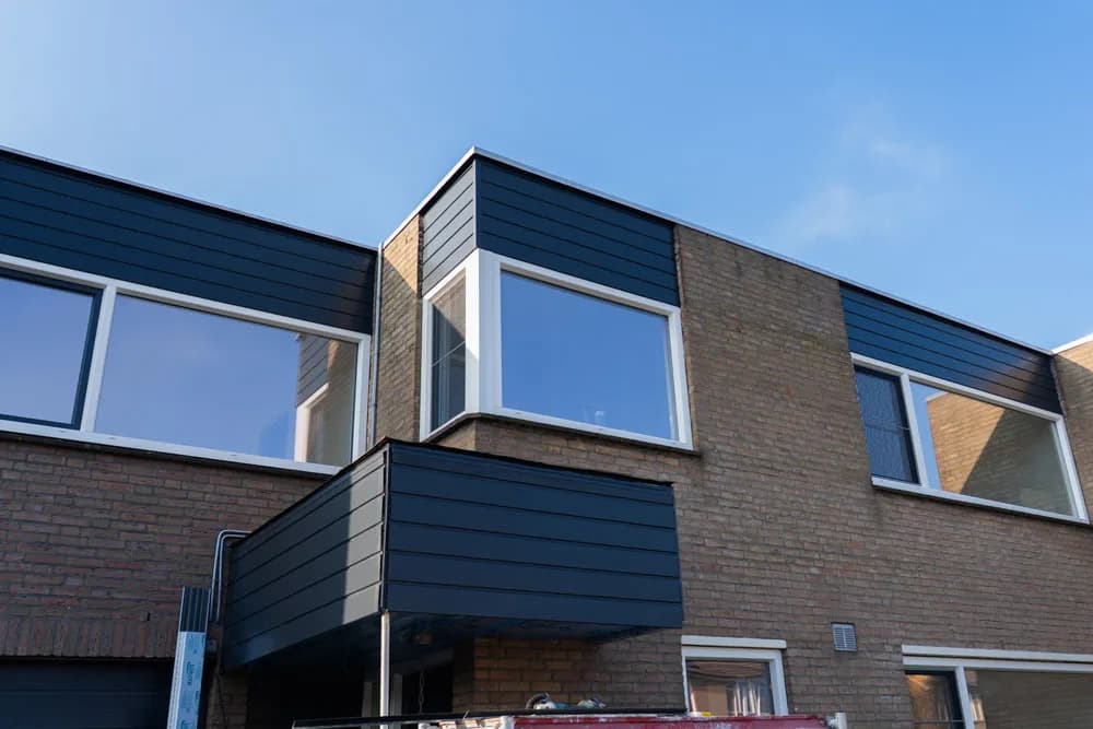 Valraam in badkameropening aluminium